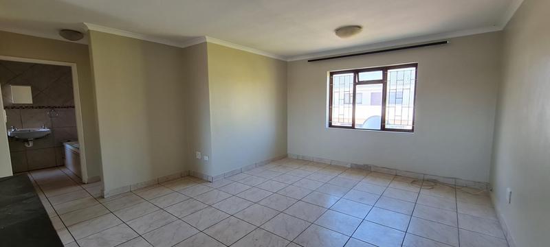 To Let 2 Bedroom Property for Rent in Strand Central Western Cape